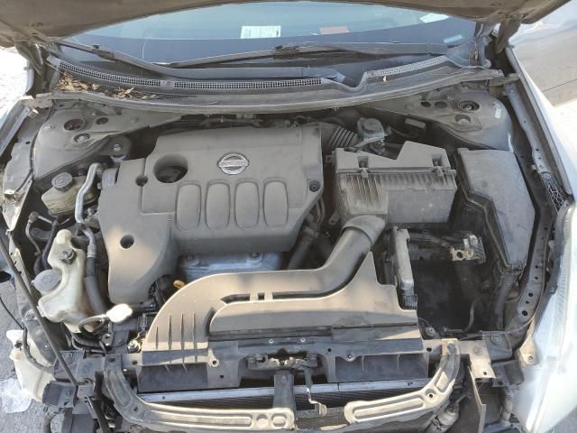 2010 Nissan Altima Base