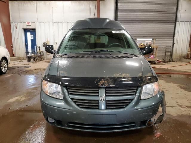 2005 Dodge Grand Caravan SXT