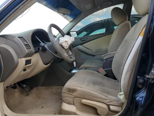 2010 Nissan Altima Base