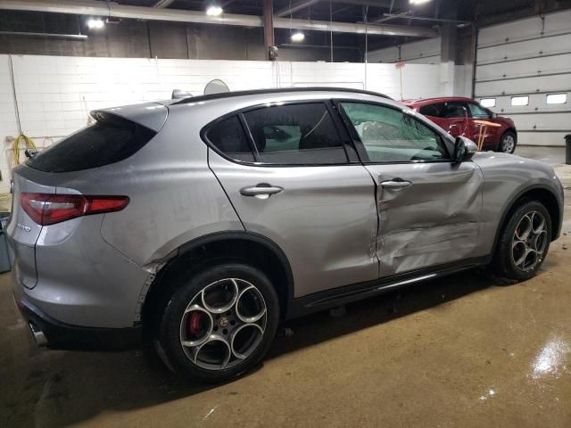 2018 Alfa Romeo Stelvio Sport