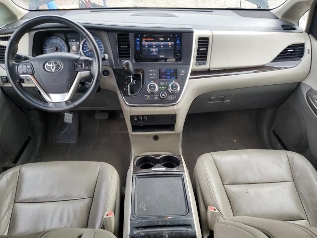 2015 Toyota Sienna XLE