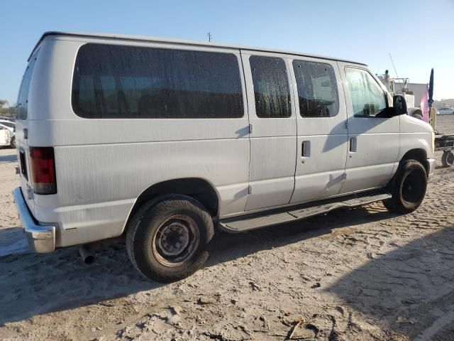 2011 Ford Econoline E350 Super Duty Wagon