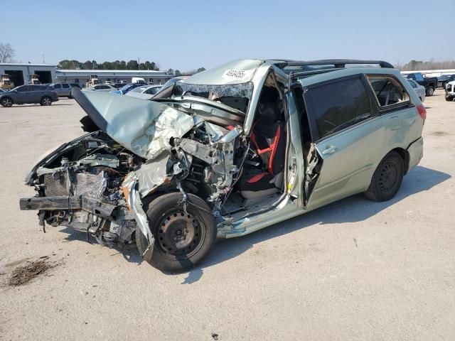 2007 Toyota Sienna CE