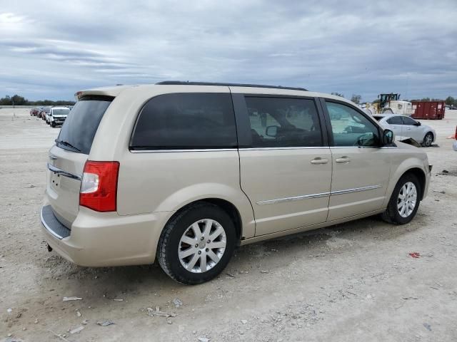 2013 Chrysler Town & Country Touring