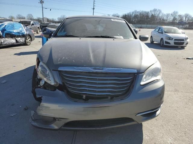 2013 Chrysler 200 LX