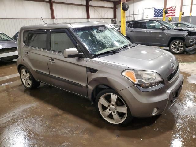 2011 KIA Soul +