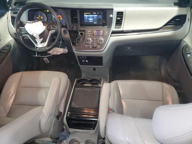 2015 Toyota Sienna XLE