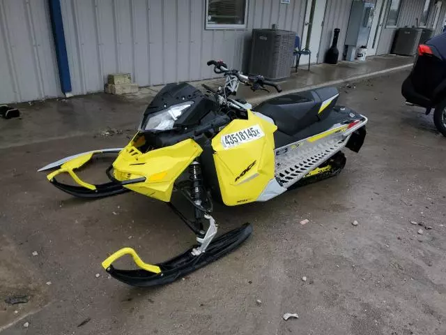 2015 Skidoo 2015 Skidoo MXZ Sport