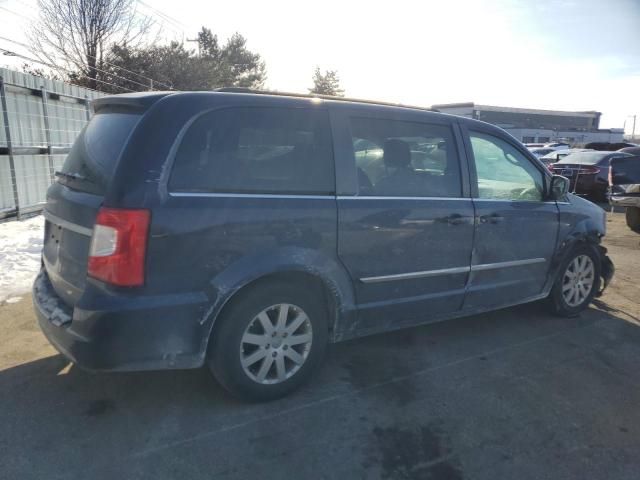 2013 Chrysler Town & Country Touring