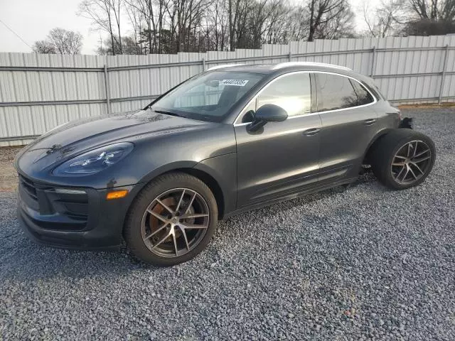 2022 Porsche Macan