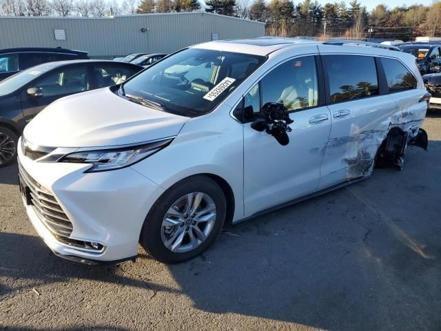 2025 Toyota Sienna Limited