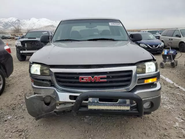 2007 GMC New Sierra C1500 Classic