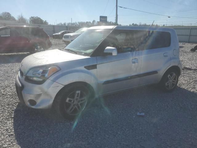 2010 KIA Soul +