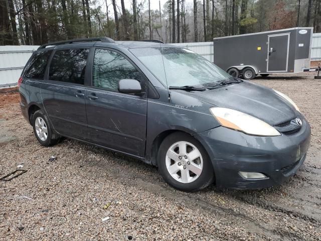 2009 Toyota Sienna XLE