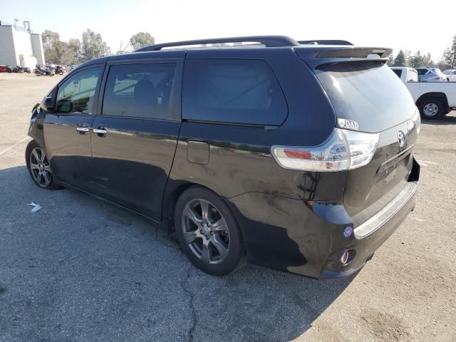 2017 Toyota Sienna SE