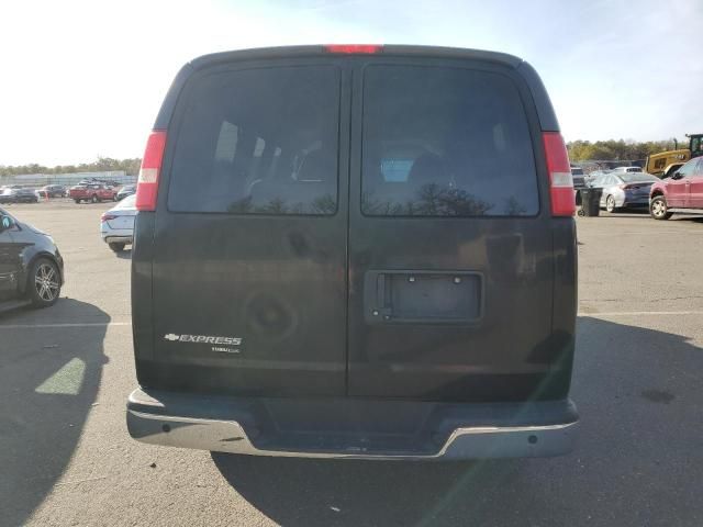 2013 Chevrolet Express G2500 LT