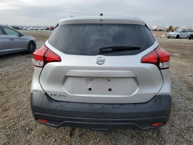 2018 Nissan Kicks S