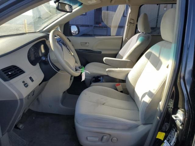 2012 Toyota Sienna LE