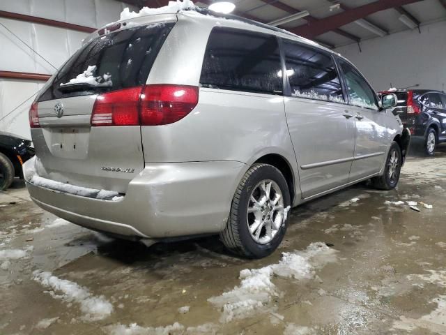 2004 Toyota Sienna XLE