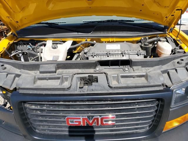 2022 GMC Savana Cutaway G3500