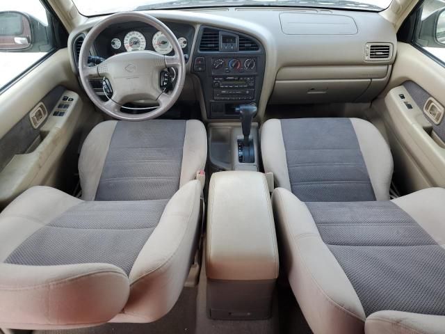 2001 Nissan Pathfinder LE