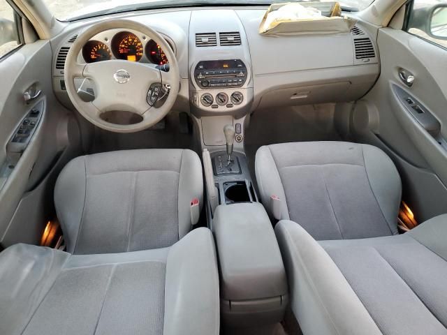 2002 Nissan Altima Base