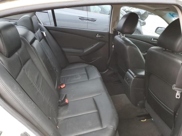 2010 Nissan Altima Base