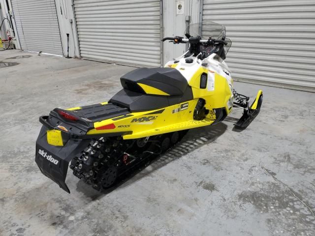 2017 Skidoo 2017 Skidoo MXZ