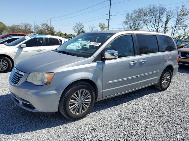 2014 Chrysler Town & Country Touring L