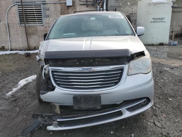 2012 Chrysler Town & Country Touring