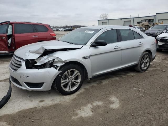 2015 Ford Taurus SE