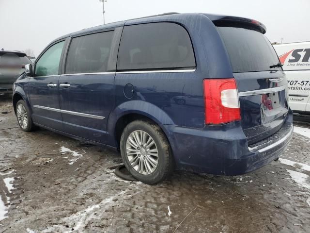 2016 Chrysler Town & Country Touring L