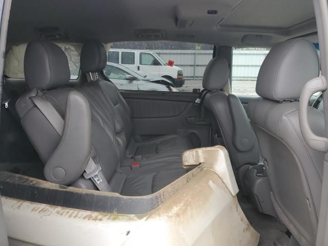 2009 Toyota Sienna XLE