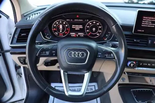 2019 Audi Q5 Premium Plus