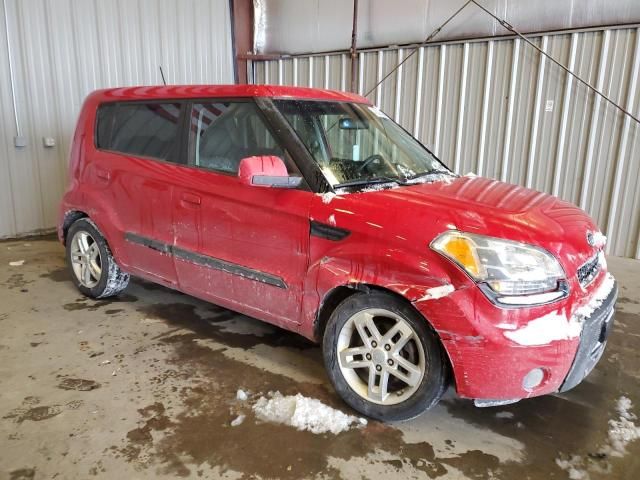 2010 KIA Soul +