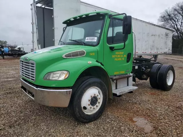 2007 Freightliner M2 106 Medium Duty