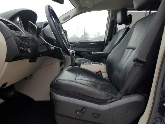 2012 Chrysler Town & Country Touring