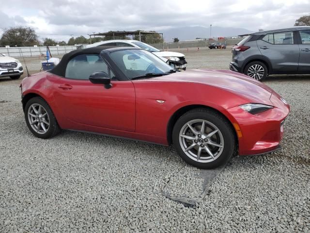 2016 Mazda MX-5 Miata Sport