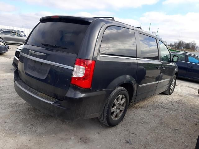 2012 Chrysler Town & Country Touring