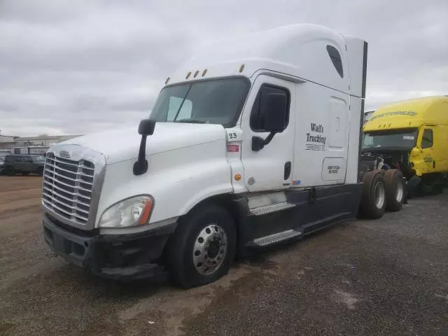 2014 Freightliner Cascadia 125