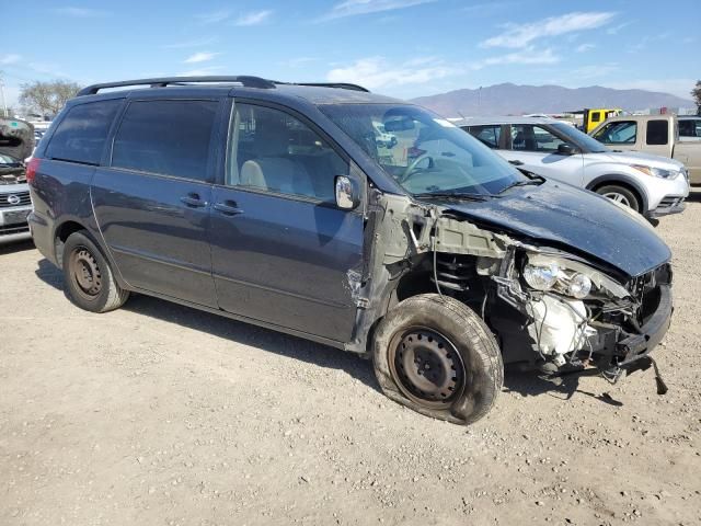 2010 Toyota Sienna CE