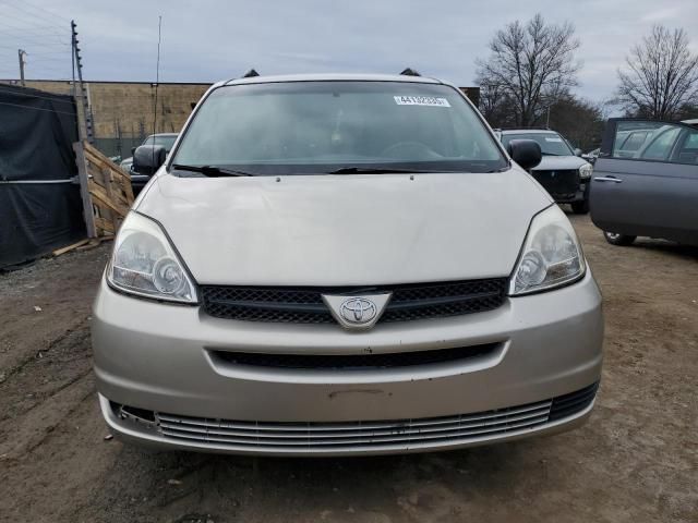 2005 Toyota Sienna CE