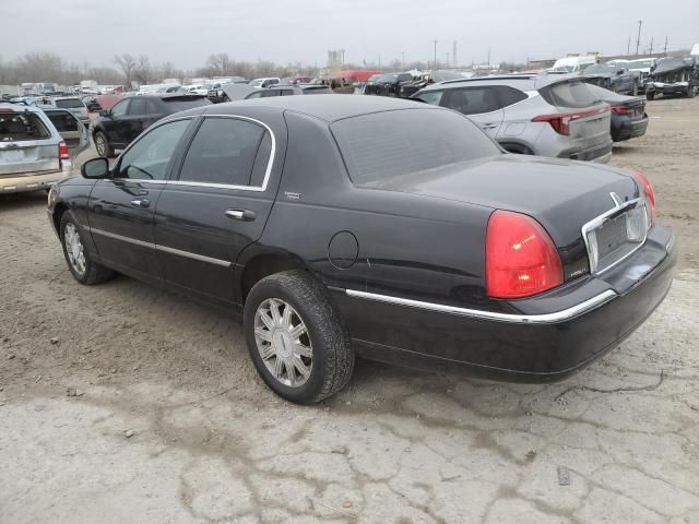 2006 Lincoln Town Car Signature Limited