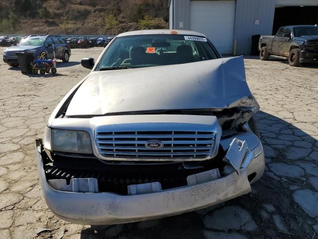 2005 Ford Crown Victoria LX