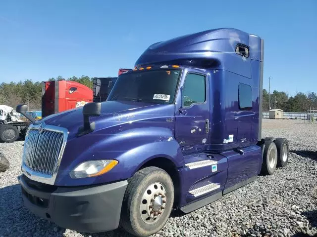 2018 International LT625