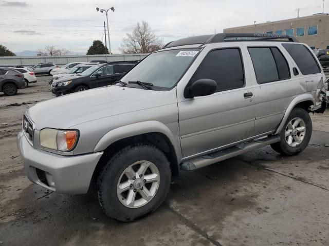 2004 Nissan Pathfinder LE