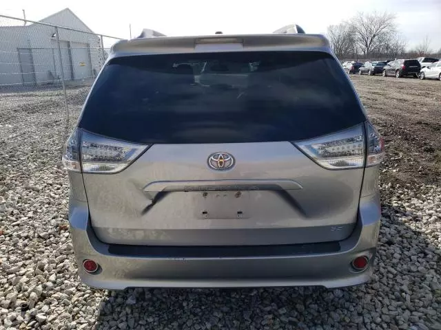 2012 Toyota Sienna Sport