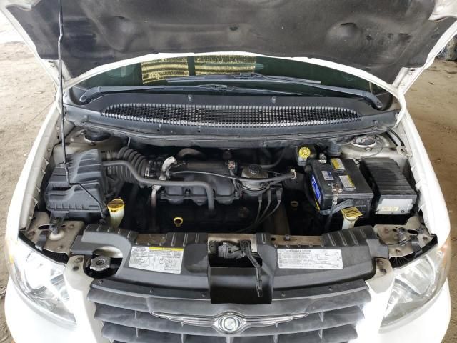 2006 Chrysler Town & Country