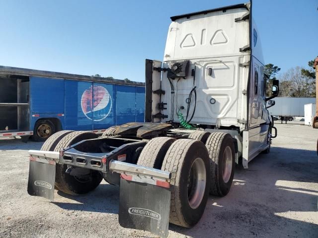 2023 Freightliner Cascadia 126