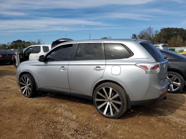 2014 Mitsubishi Outlander ES